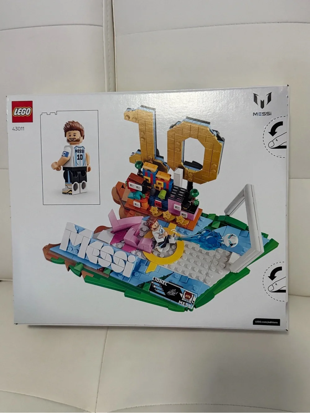 LEGO Lionel Messi Soccer Highlights Set - White/Gold/Green/Blue